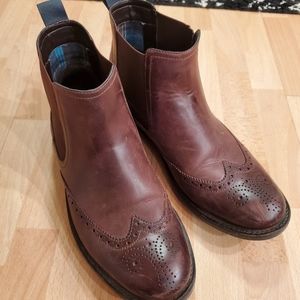 Clarks wingtip chelsea boots